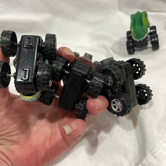 Lot of 4 Dino Bros Pull Back & Go Dinosaur Head Mini Monster Truck Car Toys - Picture 7 of 8